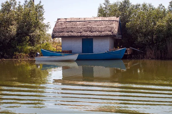 Casa Tradicional Con Techo Paja Delta Del Danubio Rumania Destino —  Fotos de Stock