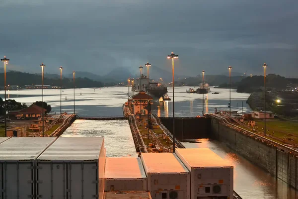 Frachtschiff Panamakanal Kanal Für Die Passage Großer Schiffe Detailansicht — Stockfoto
