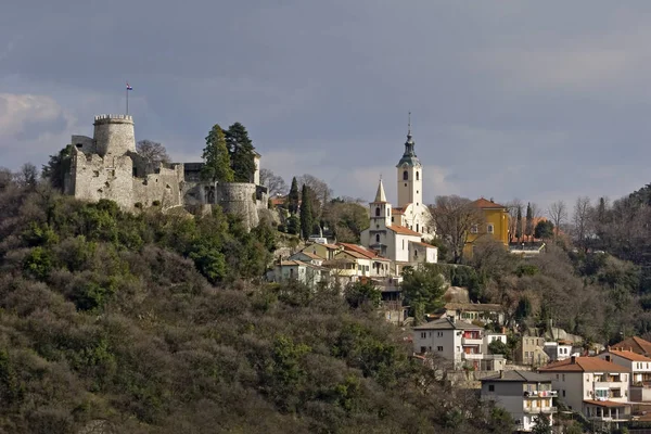 Fort város feletti dombon — Stock Fotó