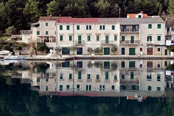 Reflection in the sea — Stock Photo, Image