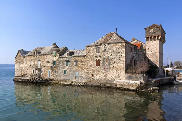 Castle on the little island — Stock Photo, Image