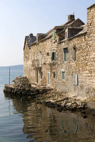 Château sur la petite île — Photo