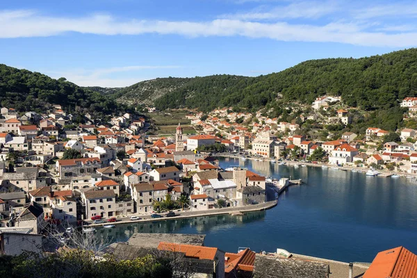 Red Roofs White Stone Houses Deep Bay Village Pucisca Island — Stock Photo, Image