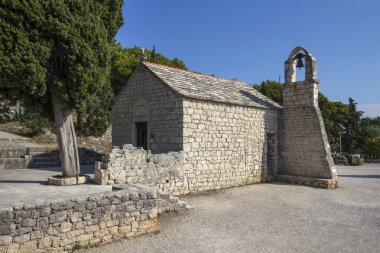 Küçük Saint Nicholas taş kilise 13 yüzyıldan Marjan Hill'de Hırvatistan split