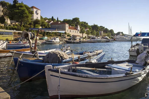 Tarde Verano Asentamiento Maslinica Isla Solta Croacia — Foto de Stock