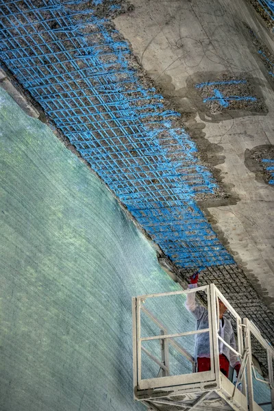 Removido Concreto Danificado Reconstrução Proteção Armadura Uma Superfície Ponte Velha — Fotografia de Stock