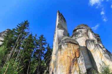 Kumtaşı sütun görünümünü. Teplice-Adrszpach kaya şehir. Adrszpach - Çek Cumhuriyeti, Europe Ulusal doğa rezerv kayalık şehirde