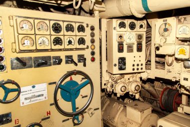 Peenemuende, Almanya - 21 Eylül 2017: Geleneksel Baltık Sovyet deniz kuvvetleri 651 sınıfa ait eski denizaltı U-461 desteklenmektedir. Nato kod Juliett adı.