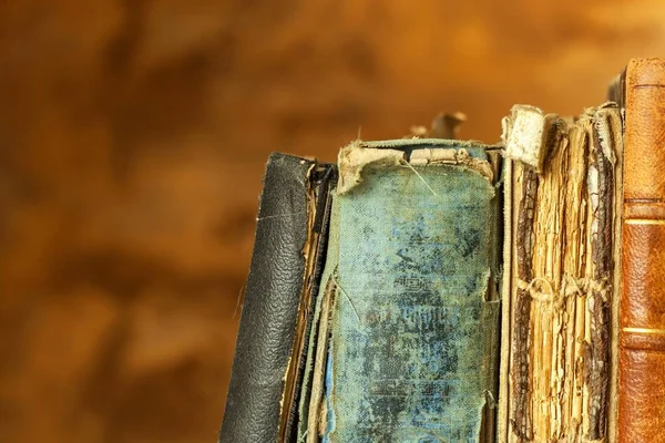 Old books on wooden shelf. Studying at the University from old Books. Place for text. — Stock Photo, Image