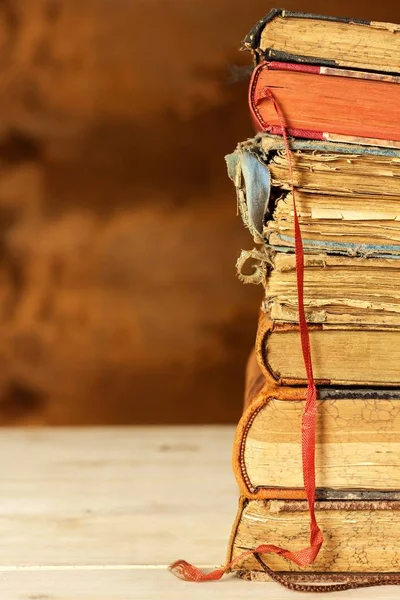 Old books on wooden shelf. Studying at the University from old Books. Place for text. — Stock Photo, Image