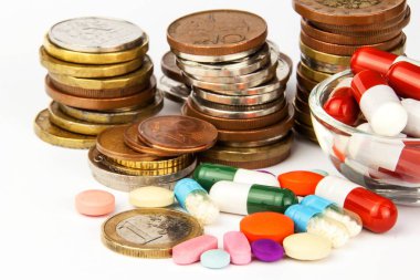 Yeni ilaçların finansman. İlaçlar çek ve Euro para ile farklı türleri. Kanser tedavisi için Finans.