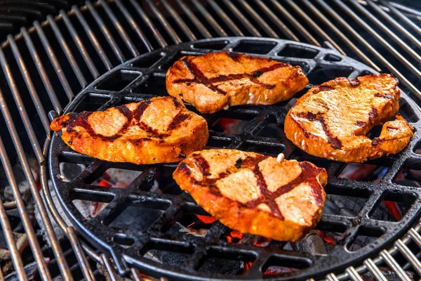Grilling Marinated Meat Charcoal Grill Grilled Steak Grill Close Summer — Stock Photo, Image