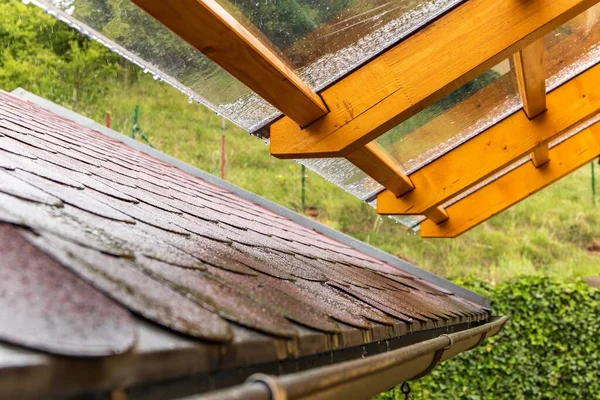 Dia Chuvoso Telhado Chuva Uso Telhados Policarbonato Para Decoração Casas — Fotografia de Stock