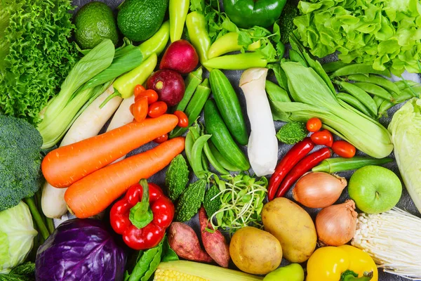 Míchaná zelenina a ovoce na pozadí zdravé jídlo čisté stravování — Stock fotografie