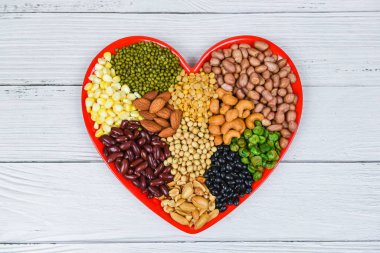 Değişik taneler, fasulye ve bakla tohumları mercimek...
