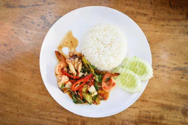 Stir Fried Seafood Squid Shrimp Prawn Holy Basil Rice Thai — Stock Photo, Image