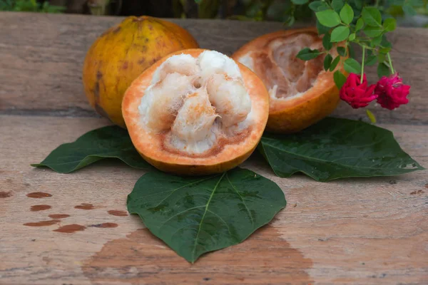 Santol Frutta Isolata Fondo Naturale — Foto Stock