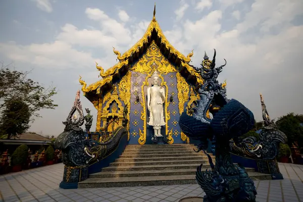 Красивый Белый Будда Храме Таиланда — стоковое фото