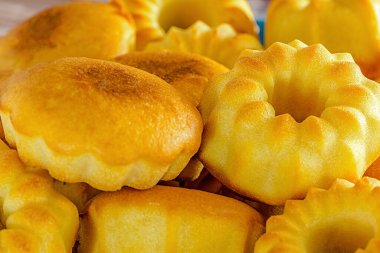 Lezzetli taze pişmiş pastanın yemek fotoğrafı.