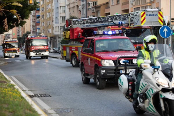 Malaga Spanien Apr 2020 Covid Tribute Applåder Till Vårdpersonal Sjukhuset — Stockfoto