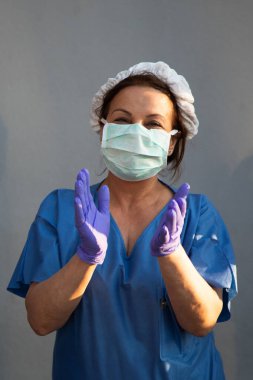 MLAGA, İSPAN 10 Nisan 2020. Clnico de Mlaga Hastanesi, Sağlık personeli, COVID19 'a karşı savaşanlar.