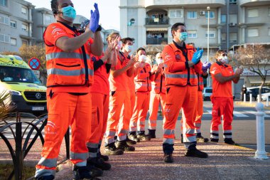MLAGA, İSPAN 10 Nisan 2020. Clnico de Mlaga Hastanesi, Sağlık personeli, COVID19 'a karşı savaşanlar.