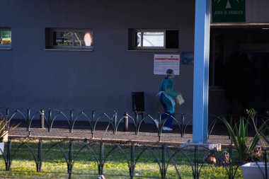 MLAGA, İSPAN 10 Nisan 2020. Clnico de Mlaga Hastanesi, Sağlık personeli, COVID19 'a karşı savaşanlar.