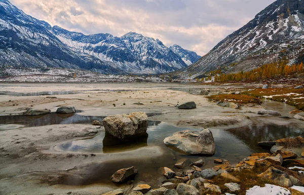 nehir arhat sonbahar üst ulaşır
