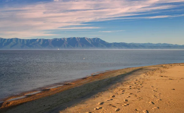 Pemandangan Semenanjung Svyatoy Nos di Teluk Barguzin — Stok Foto