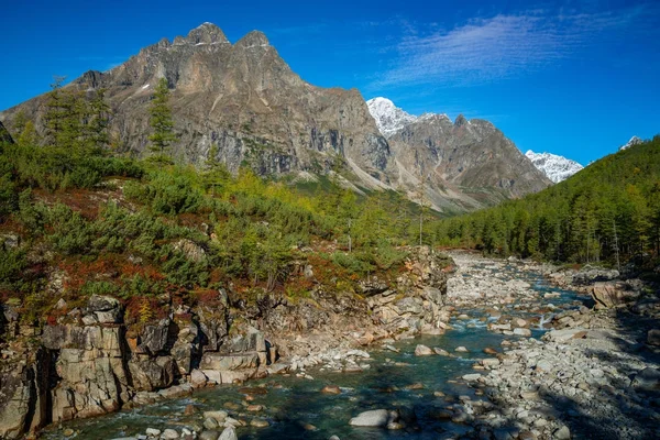 Fluss Middle Sakukan Kodar Gebirge Sibirien Transbaikalien — Stockfoto