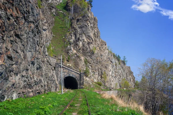Túnel Verano Ferrocarril Circum Baikal —  Fotos de Stock