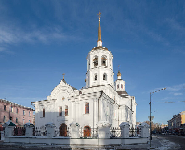 Церковь Святого Архангела Михаила (Харлампиевская)
) 
