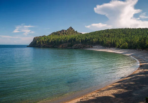 Sebuah Teluk Berpasir Kecil Danau Baikal — Stok Foto
