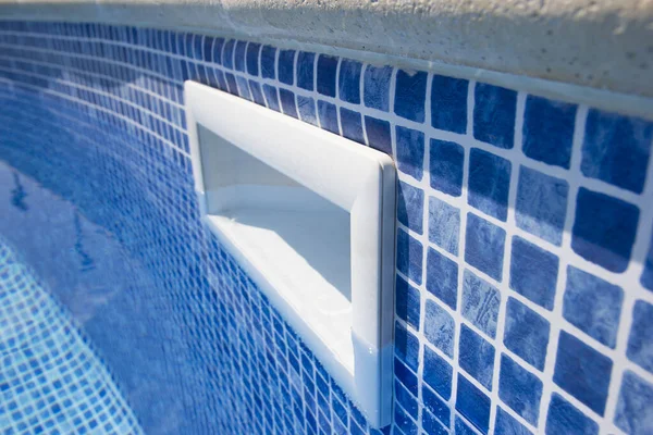 Escorra Buraco Piscina Com Azulejo Azul Sistema Filtragem Piscina Água — Fotografia de Stock