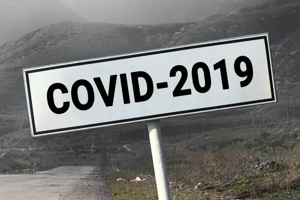 Road Road Sign Word Covid 2019 Danger Travel Coronavirus Concept — Stock Photo, Image