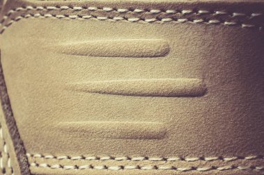 Kahverengi sonbahar deri ayakkabı detaylarını kapat, seçici odaklanma