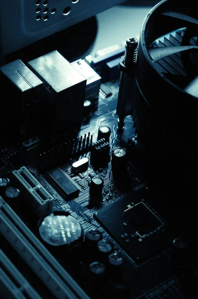 Komponensek Áramköri Lapon Chip Ventilátor Kondenzátor Csatlakozók Személyi Számítógép Alaplapján — Stock Fotó