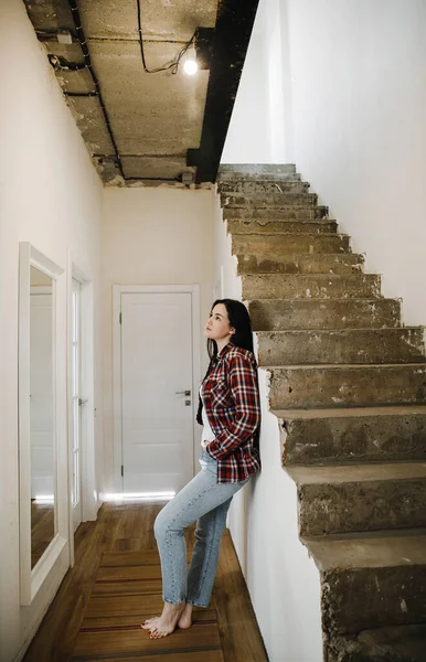 Girl Plaid Shirt Stands Her House Unfinished Repairs — Stock Photo, Image