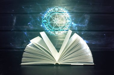 Işık ve sihirli işareti kitap masaya geliyor
