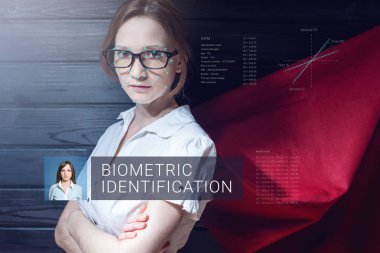 Kadın yüzü tanınması. Biyometrik doğrulama ve kimlik