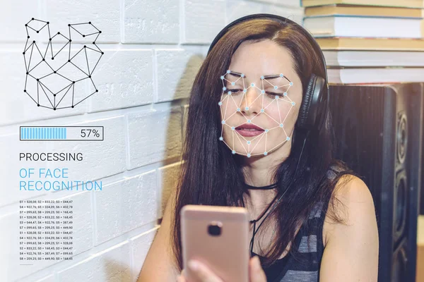 Concept of a new technology of face recognition on polygonal grid is constructed by points of IT security and protection — Stock Photo, Image