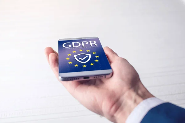 Ochrona danych ogólnych rozporządzenia Gdpr. Tekst z flagą UE przedstawiony na tablecie — Zdjęcie stockowe