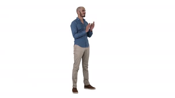 Handsom arab clapping his hands applauding on white background. — Stock Video