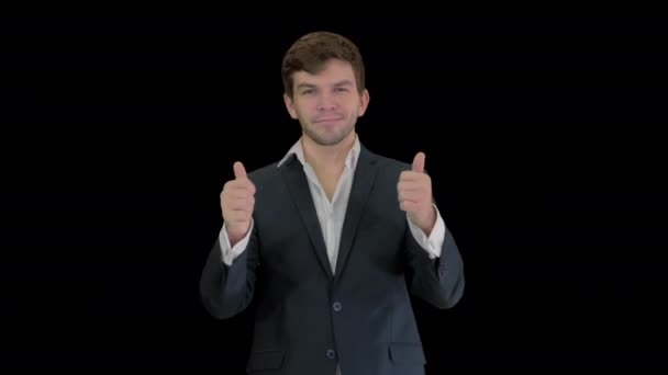 Joven hombre de negocios va pulgares hacia arriba y ok gesto después, Alfa Canal — Vídeos de Stock
