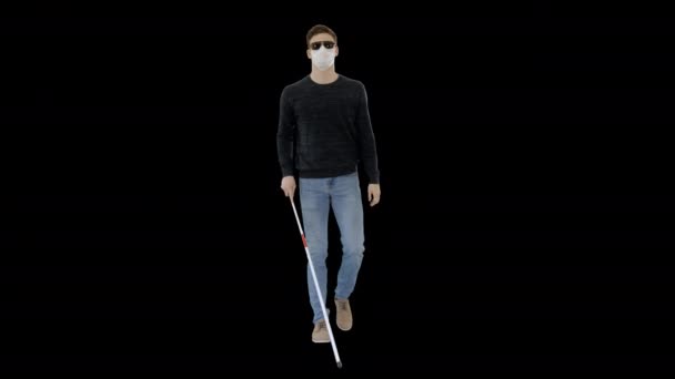 Hombre ciego en máscara facial y en gafas oscuras con caminar, Alpha Channel — Vídeos de Stock