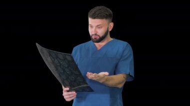 Tıp bilimadamı MRI beyin görüntüsüne, Alpha Channel 'a bakarken şaşırdı.