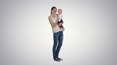 Kamera, Alpha Channel arıyor anneler elinde Sevimli erkek bebek