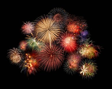 Gece gökyüzündeki havai fişekler