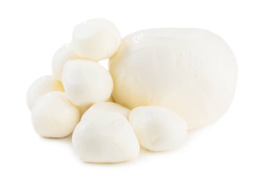 Beyaz arkaplanda Mozzarella peyniri