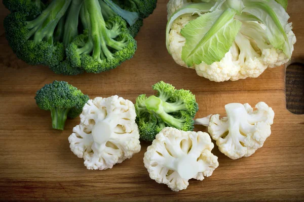 Broccoli en bloemkool — Stockfoto